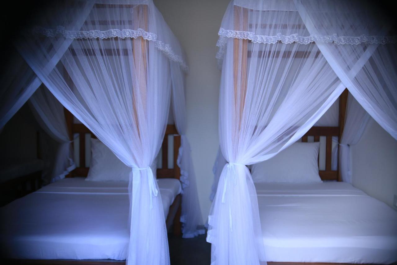 Hotel Samaraana Ahangama Esterno foto
