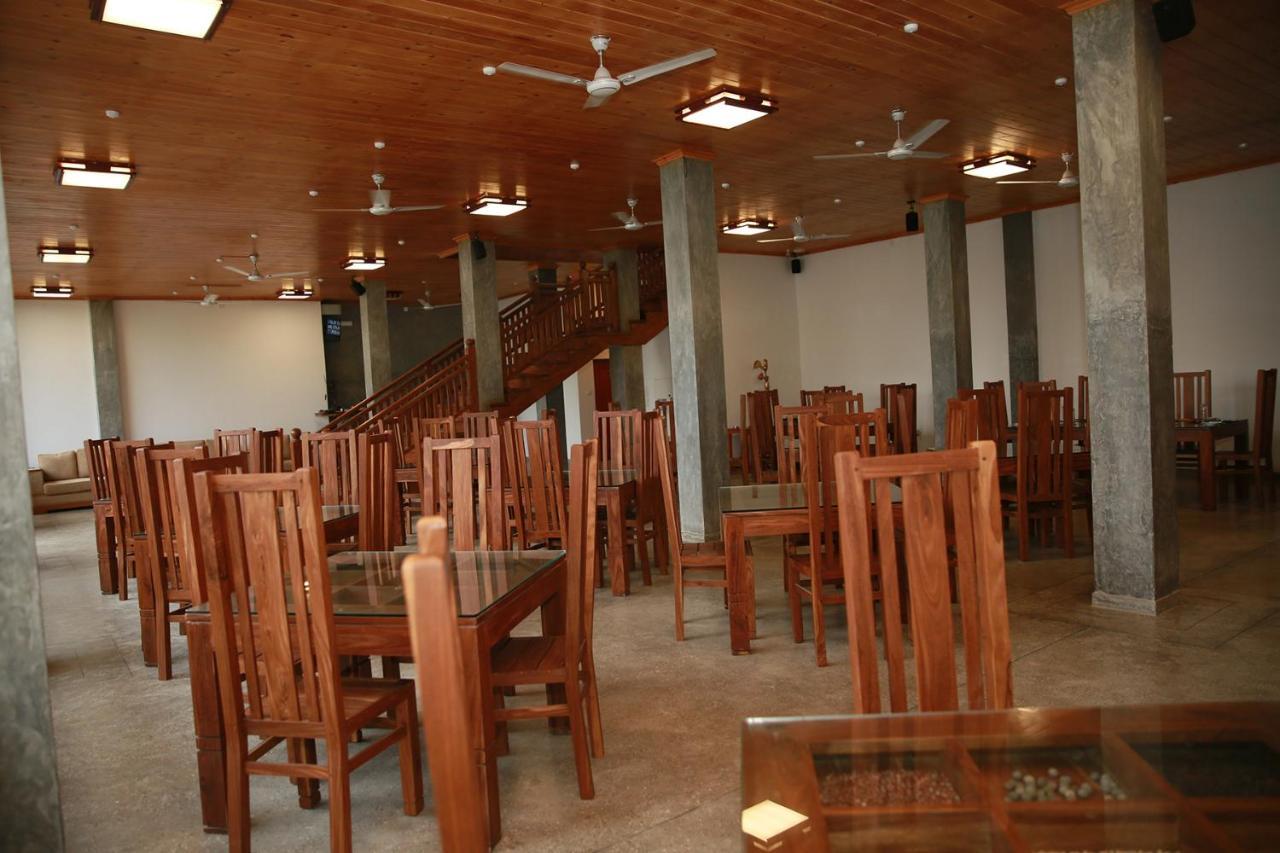 Hotel Samaraana Ahangama Esterno foto