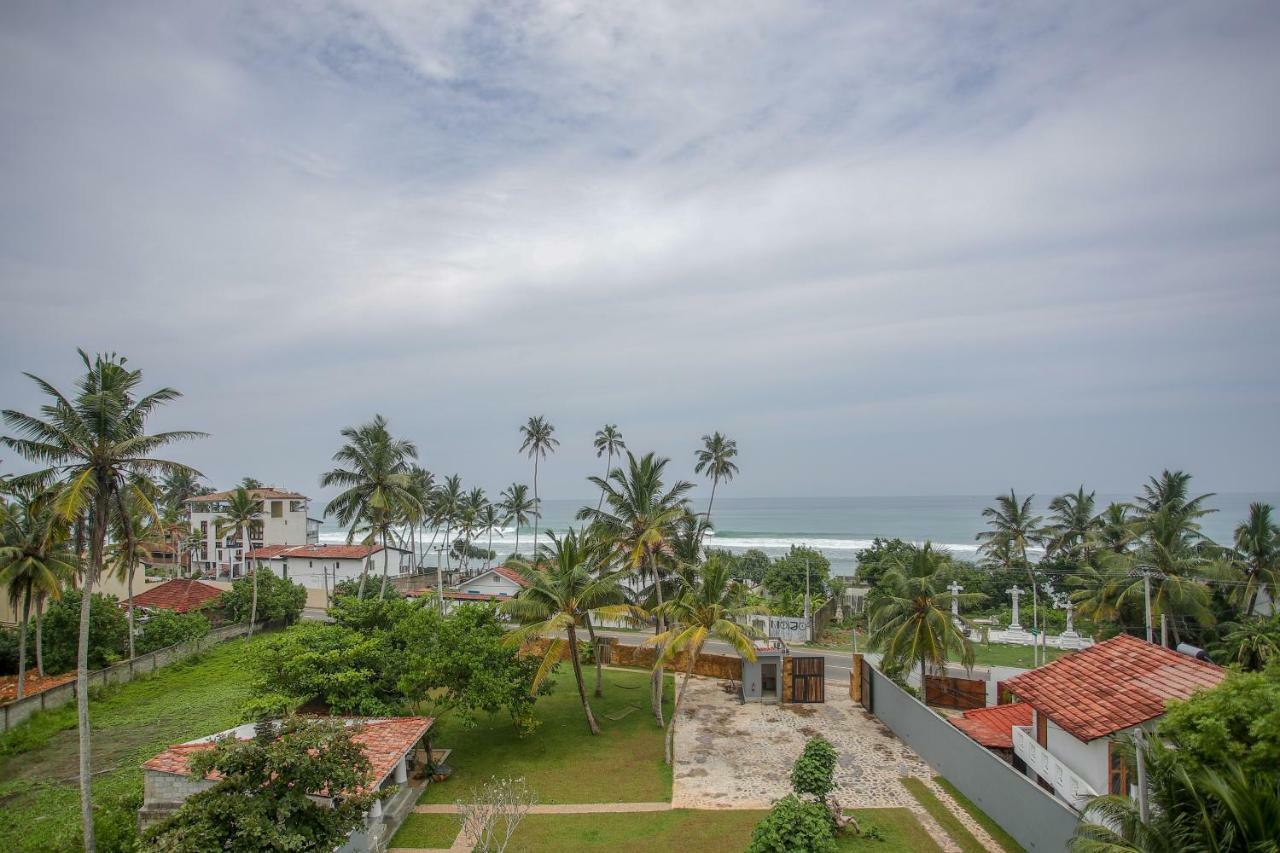 Hotel Samaraana Ahangama Esterno foto