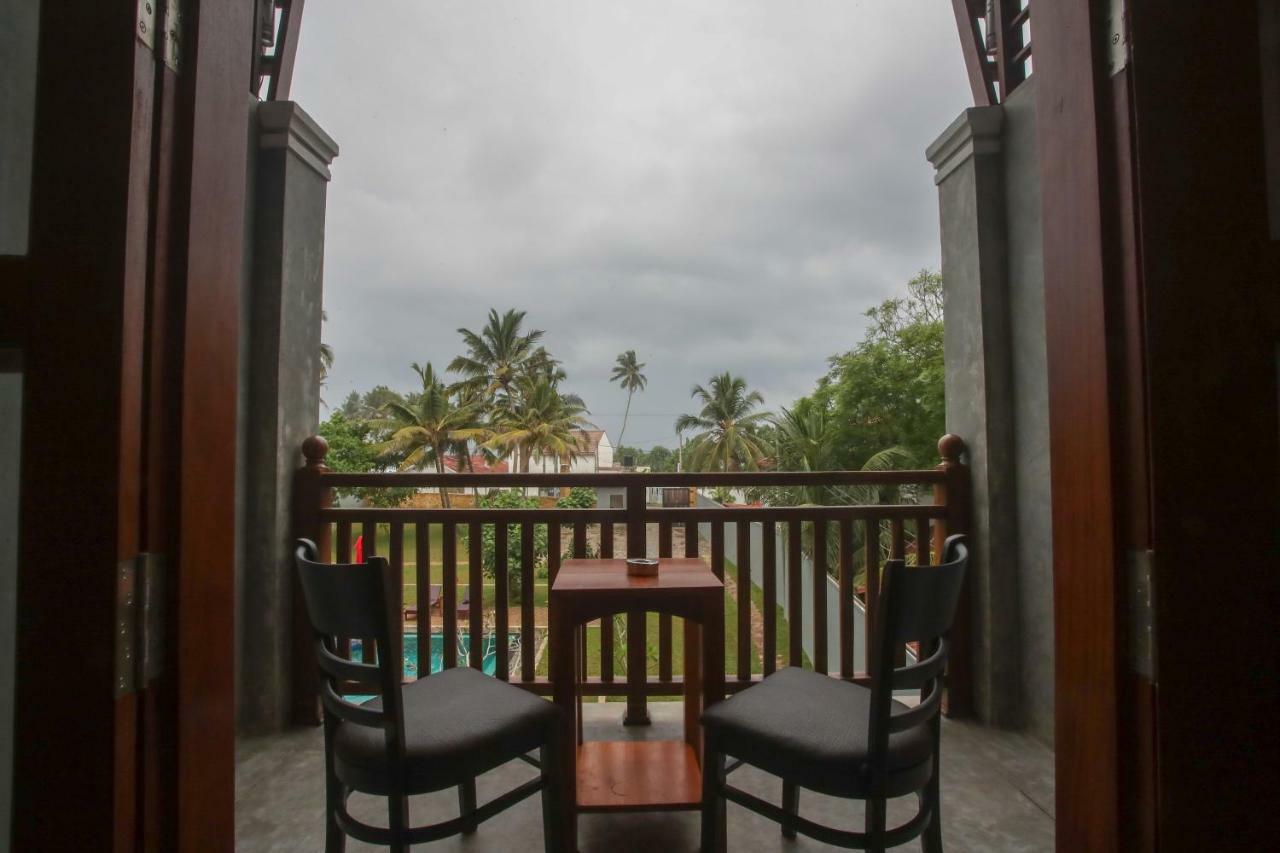 Hotel Samaraana Ahangama Esterno foto